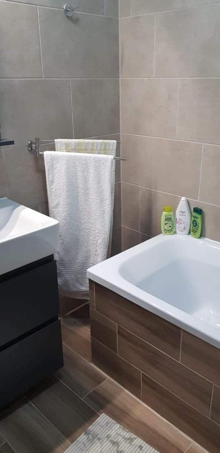 Apartament Modern Ioan Popasu Apartamento Braşov Exterior foto
